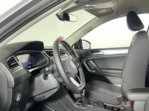 Used 2024 Volkswagen Tiguan S image 21