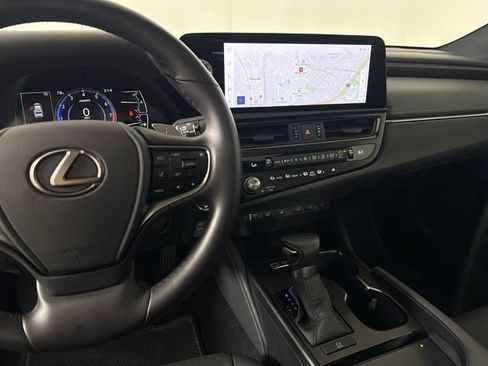 Used 2025 Lexus ES 350 w/ Premium Package FWD image 25