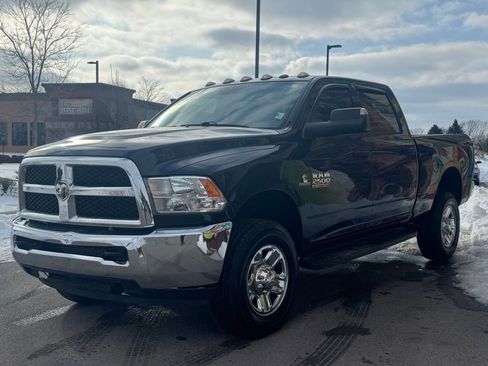 Used 2018 RAM 2500 Tradesman w/ Chrome Appearance Group image 9
