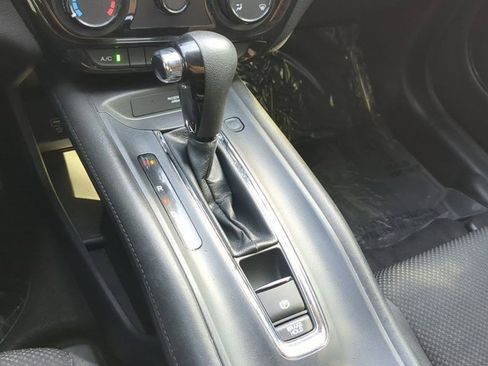 Used 2022 Honda HR-V LX image 19