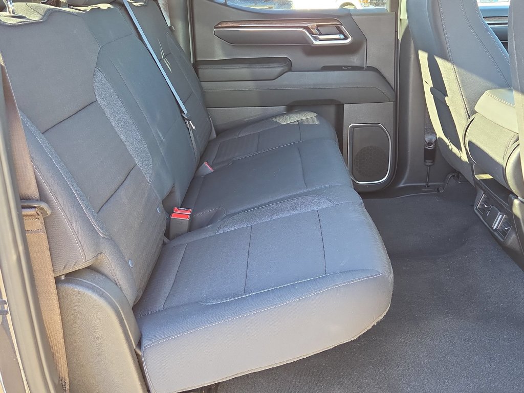 Used 2024 Chevrolet Silverado 1500 LT AWD/4WD image 30