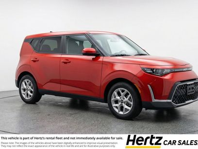 Used 2025 Kia Soul LX w/ LX Technology Package