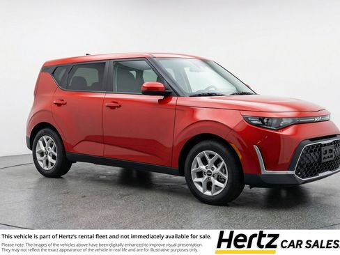 Used 2025 Kia Soul LX w/ LX Technology Package image 1