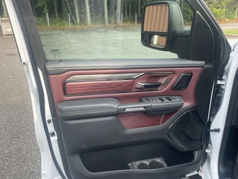Used 2026 RAM 1500 Limited AWD/4WD image 11