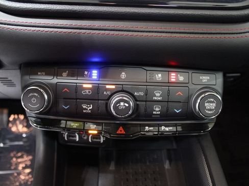 Used 2025 Dodge Durango R/T w/ Blacktop Package AWD/4WD image 35