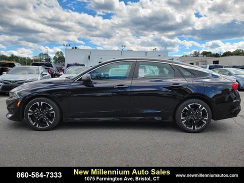 Used 2022 Kia K5 GT-Line image 2