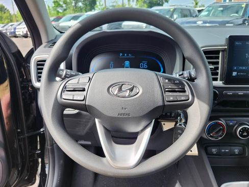 New 2026 Hyundai Venue SE FWD image 25