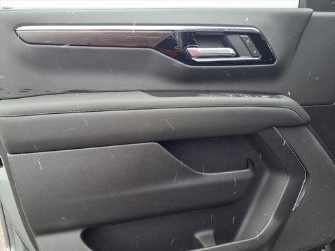 New 2026 Chevrolet Tahoe LS image 8