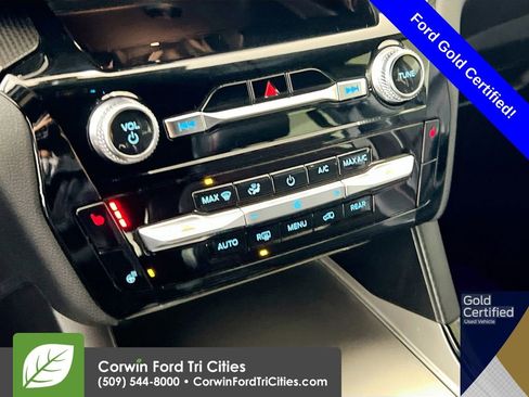 Used 2024 Ford Explorer ST-Line w/ Class IV Trailer Tow Package image 9