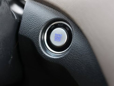 Used 2018 Hyundai Santa Fe Sport w/ 2.4L Value Package 02 image 32