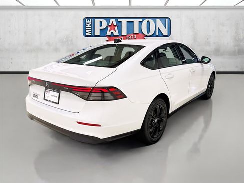 New 2025 Honda Accord SE image 7