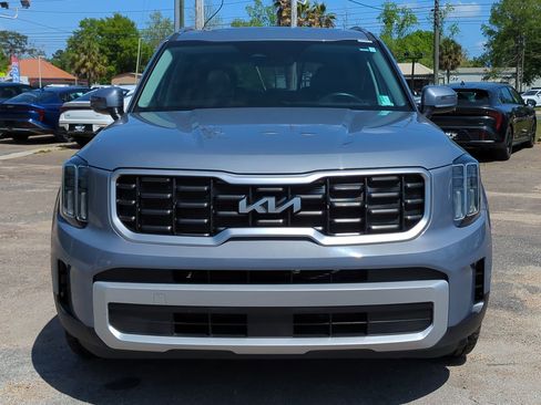 Used 2025 Kia Telluride S image 9