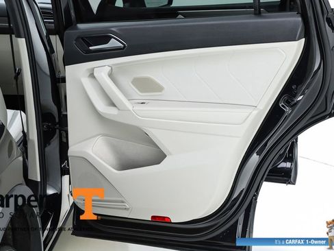 Used 2022 Volkswagen Tiguan SE R-Line FWD image 31