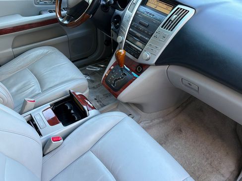 Used 2006 Lexus RX 330 FWD image 20