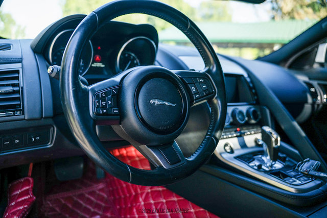 Used 2017 Jaguar F-TYPE Coupe RWD image 24