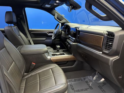 Used 2023 Chevrolet Silverado 1500 High Country w/ High Country Premium Package image 27