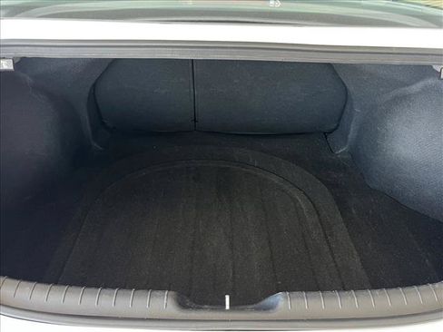 Used 2025 Hyundai Elantra SEL FWD image 22
