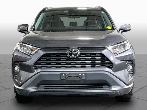 Used 2021 Toyota RAV4 XLE AWD/4WD image 4