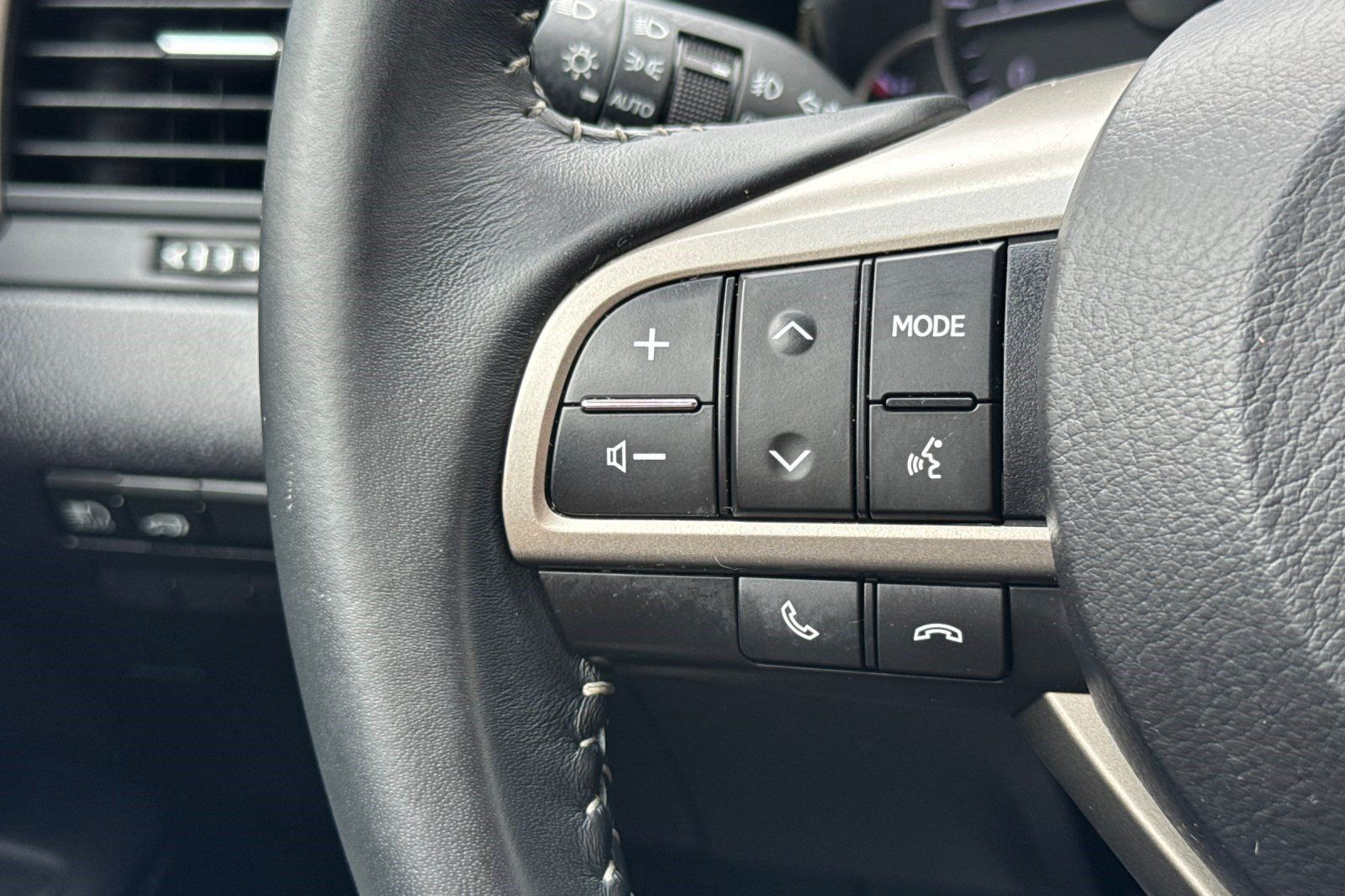 Used 2018 Lexus RX 350 AWD w/ Accessory Package image 30