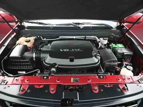 Used 2019 Chevrolet Colorado Z71 AWD/4WD image 35
