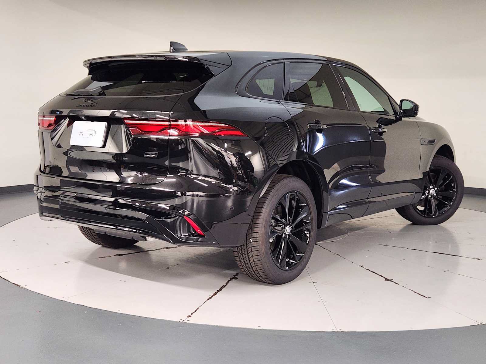 New 2026 Jaguar F-PACE R-Dynamic S AWD/4WD image 2
