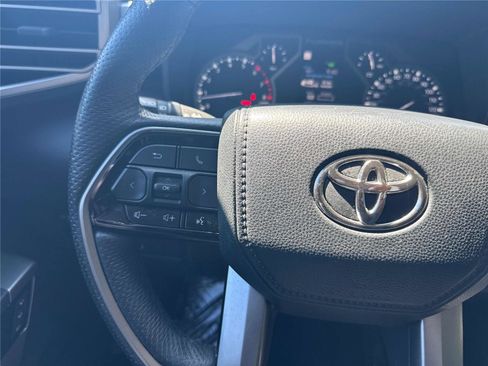 Used 2023 Toyota Tundra Limited AWD/4WD image 18