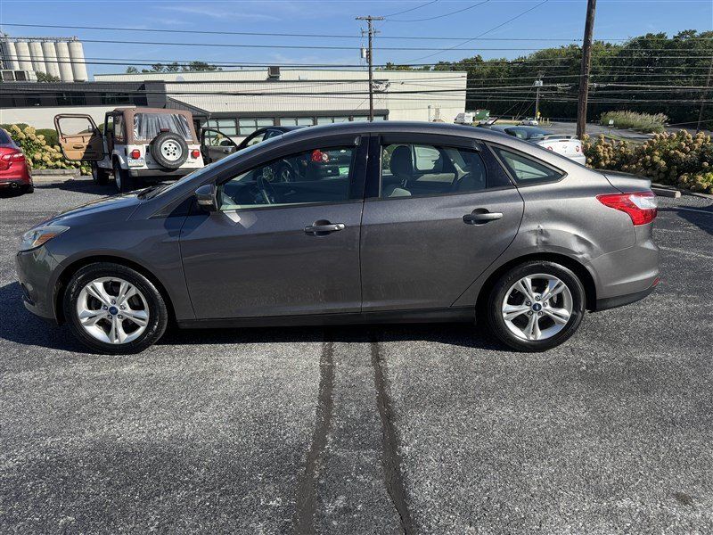 Used 2014 Ford Focus SE FWD image 6