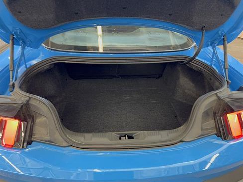 Used 2024 Ford Mustang Coupe RWD image 9