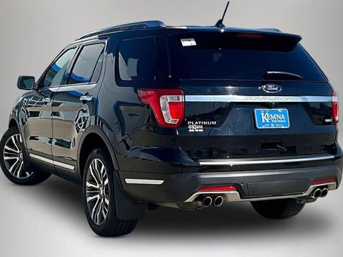 Used 2019 Ford Explorer Platinum AWD/4WD image 4