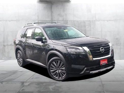 Certified 2025 Nissan Pathfinder SL w/ SL Premium Package FWD image 2