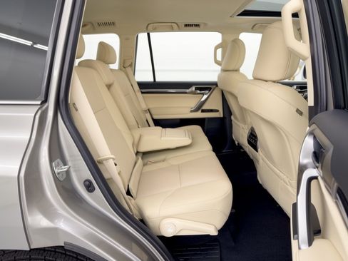 Certified 2023 Lexus GX 460 Premium w/ Premium Package AWD/4WD image 30