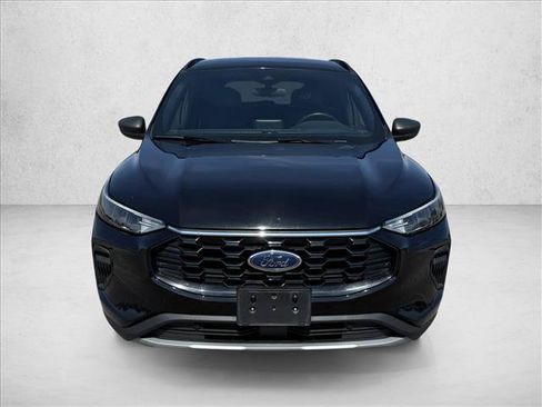 Used 2025 Ford Escape ST-Line FWD image 2