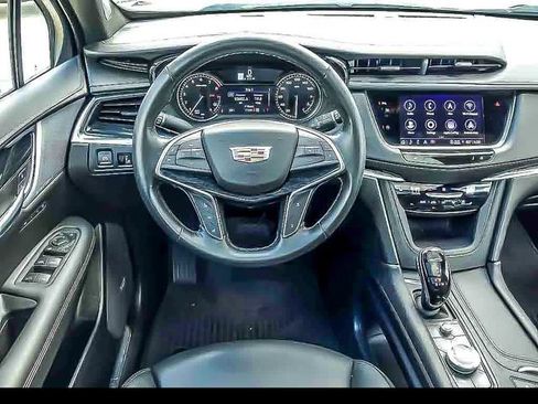 Certified 2024 Cadillac XT5 Premium Luxury AWD/4WD image 16