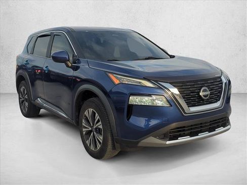Used 2023 Nissan Rogue SV FWD image 3