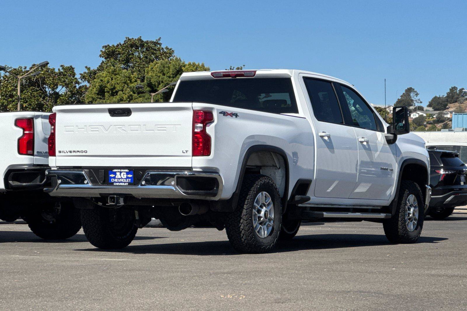 Used 2025 Chevrolet Silverado 2500 LT w/ Safety Package AWD/4WD image 6