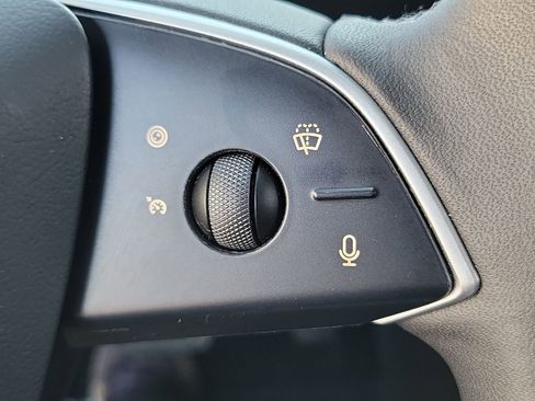 Used 2025 Tesla Model 3 RWD image 6