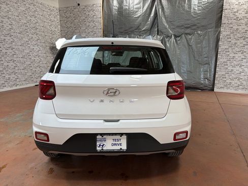 New 2026 Hyundai Venue SEL image 6