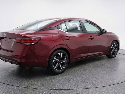 Used 2025 Nissan Sentra SV image 9