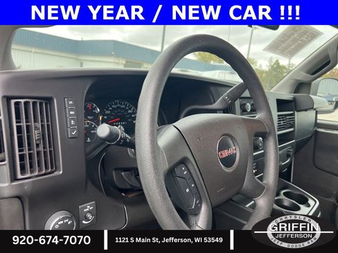 Used 2022 GMC Savana 2500 Work Van w/ Driver Convenience Package image 20