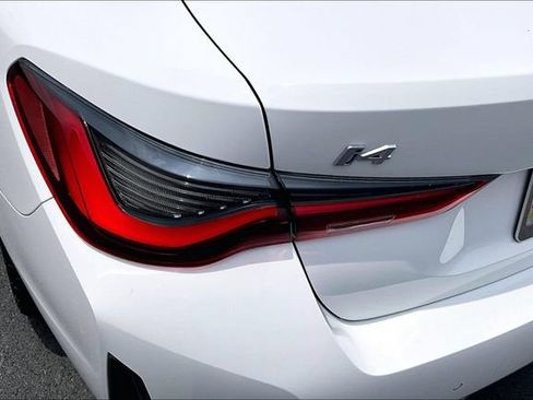 Used 2023 BMW i4 eDrive35 RWD image 32