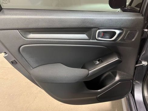 Used 2022 Honda Civic EX image 16