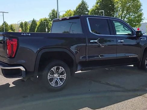 Used 2025 GMC Sierra 1500 SLT AWD/4WD image 8