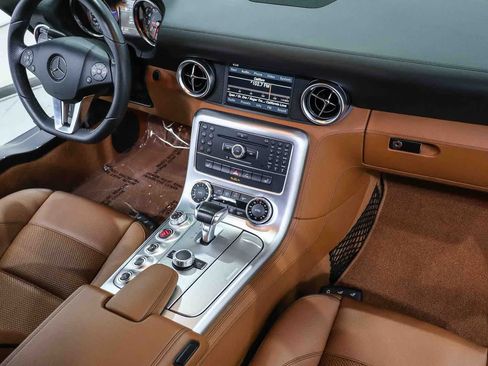 Used 2011 Mercedes-Benz SLS AMG Coupe image 13