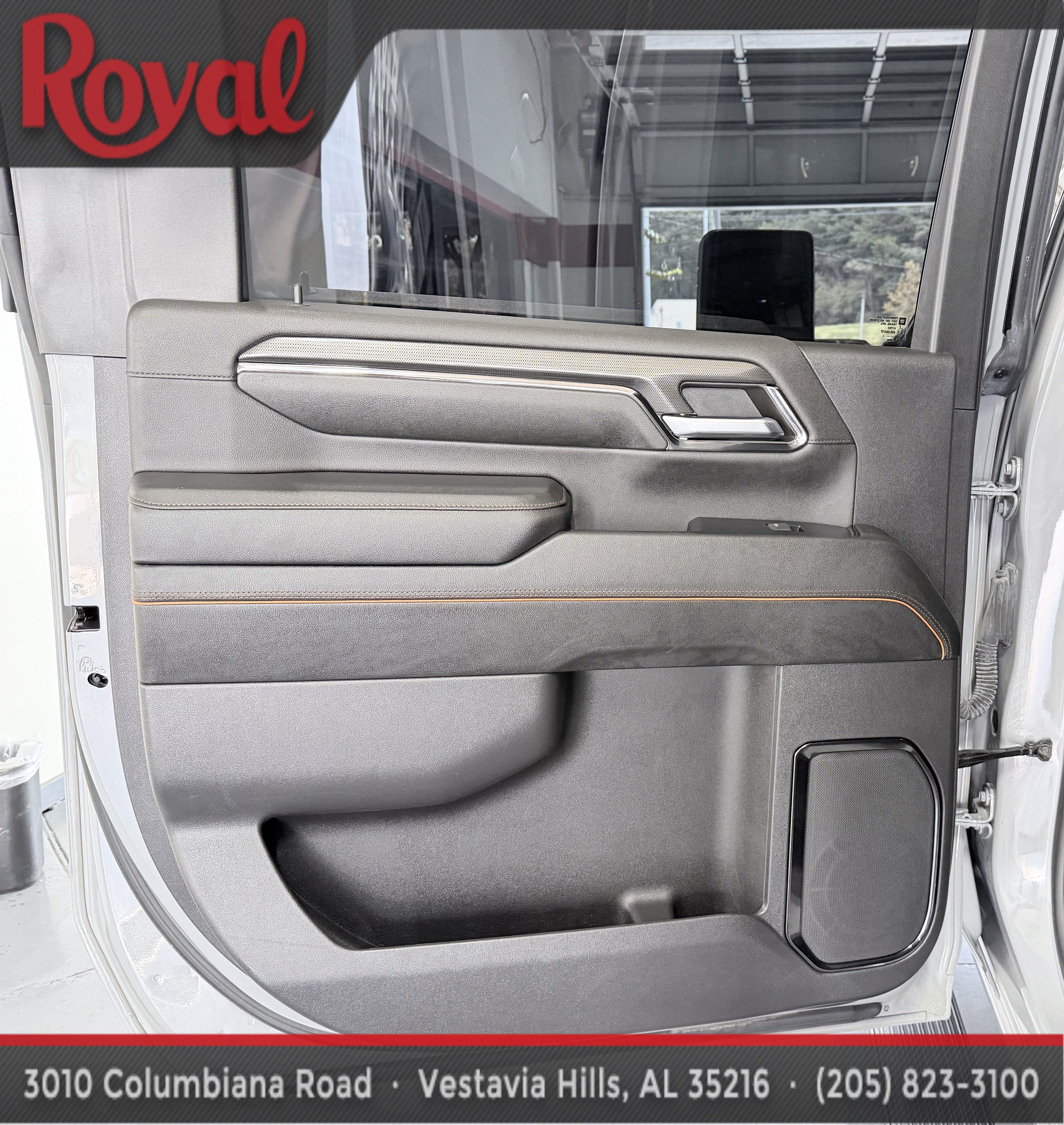 Used 2024 GMC Sierra 2500 AT4 w/ AT4 Premium Plus Package AWD/4WD image 12