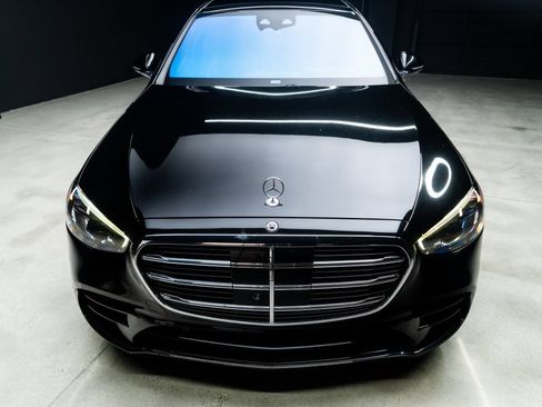 Used 2023 Mercedes-Benz S 500 4MATIC w/ AMG Line image 6