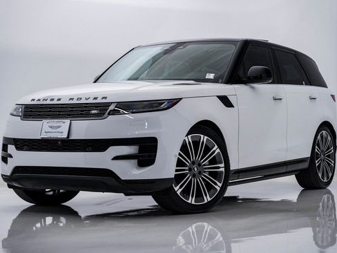 Used 2024 Land Rover Range Rover Sport SE image 1