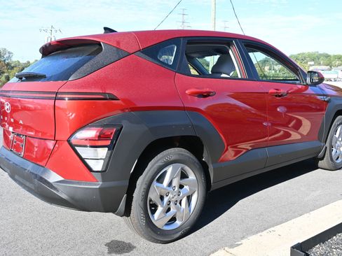 New 2026 Hyundai Kona SE image 6