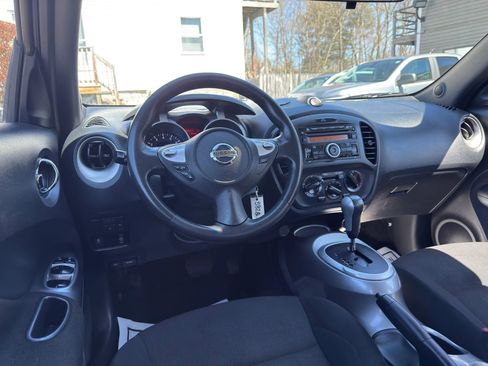 Used 2014 Nissan Juke S image 29