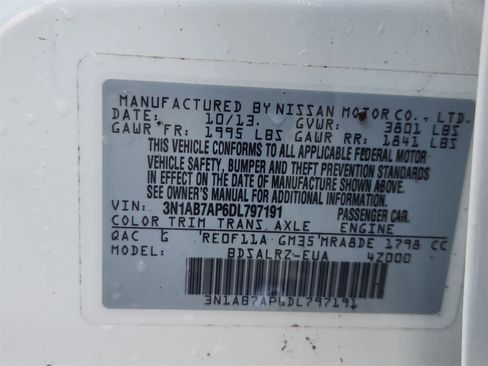 Used 2013 Nissan Sentra SR w/ Premium Pkg image 33