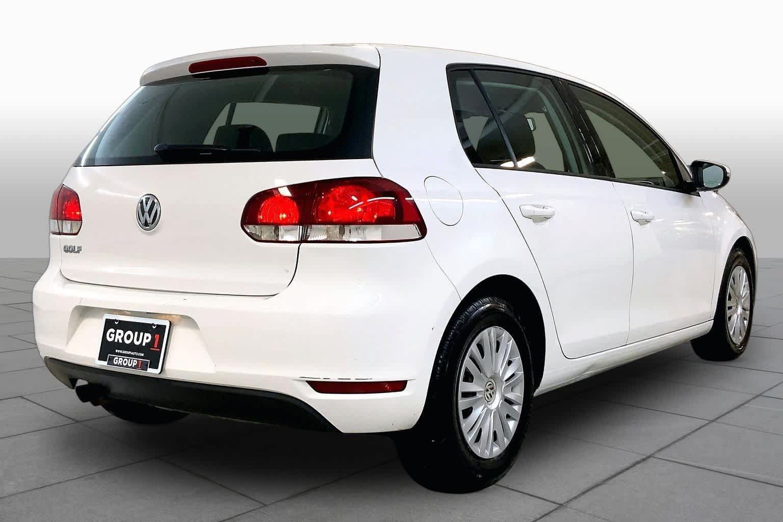 Used 2013 Volkswagen Golf 4-Door FWD image 12